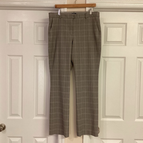 Express Editor Mid Rise Plaid Bootcut Pants - Picture 5 of 10